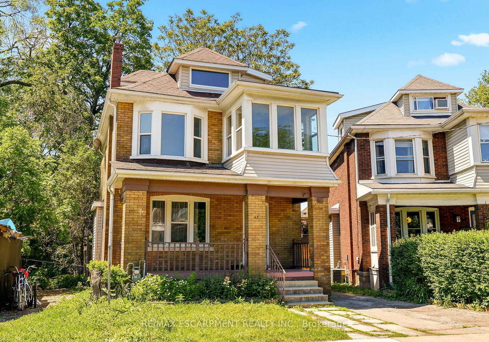 48-glendale-avenue-s-hamilton-ontario-x13247792