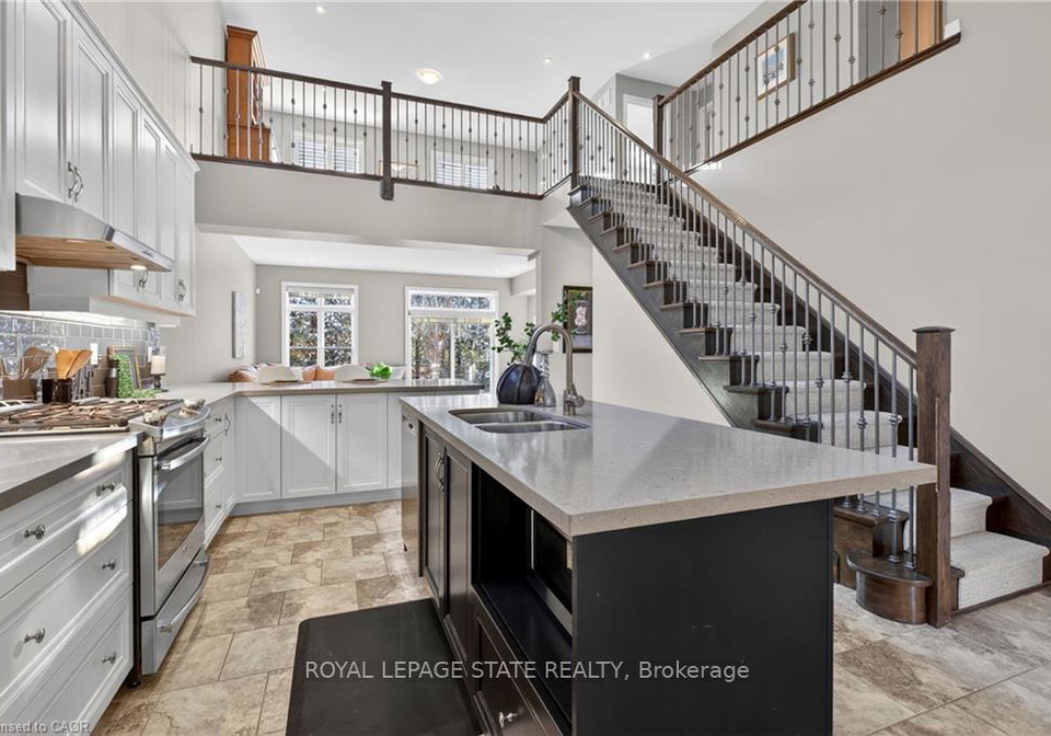 27-black-walnut-crescent-hamilton-ontario-x13248380
