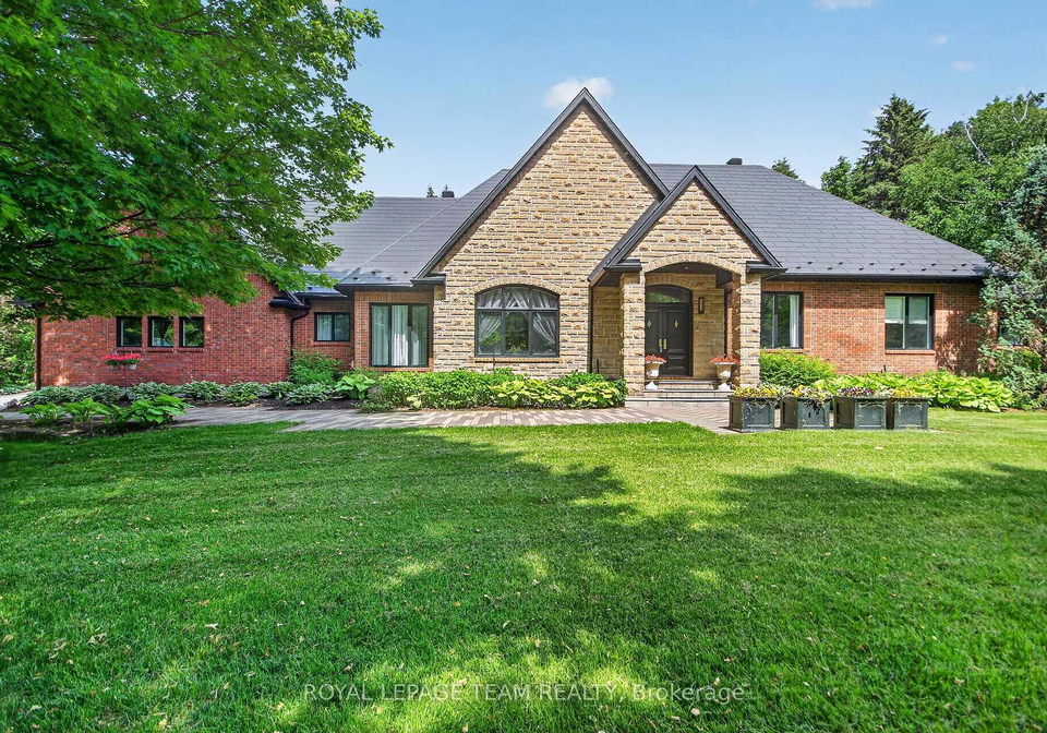 5849-queenscourt-crescent-sw-ottawa-ontario-x13248382