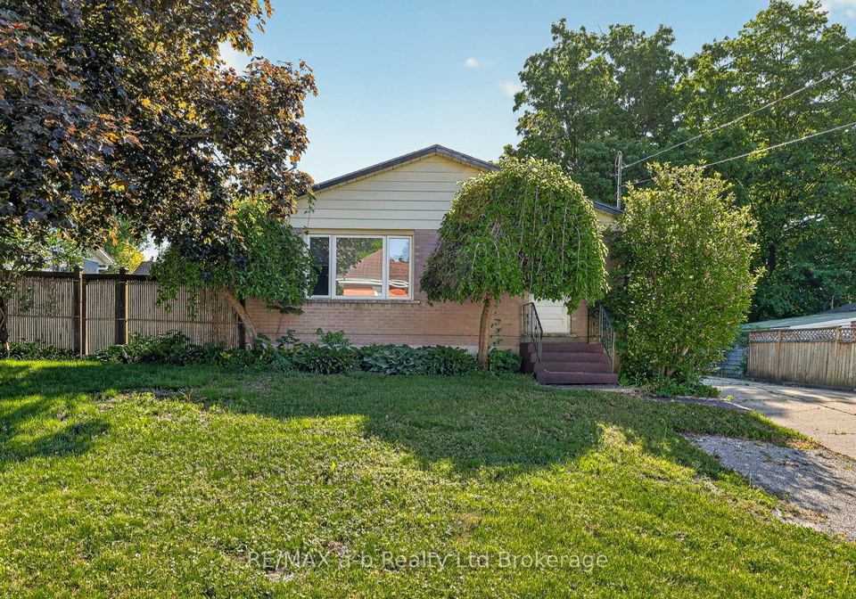2-victoria-street-norwich-ontario-x13248390
