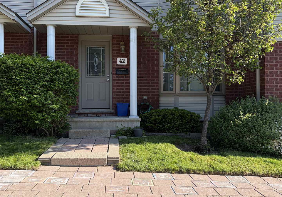70-chapman-court-london-north-ontario-x13248416