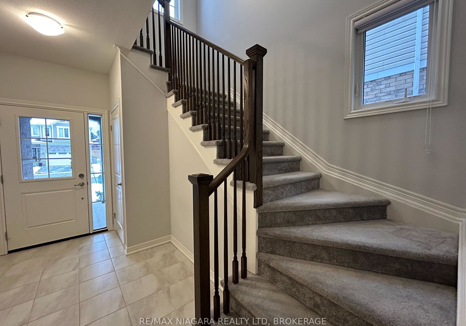 3596-carolinia-court-fort-erie-ontario-x13248514