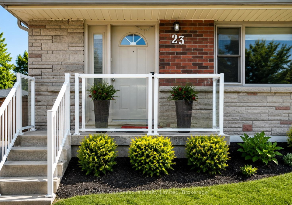 23-camille-court-hamilton-ontario-x13248574