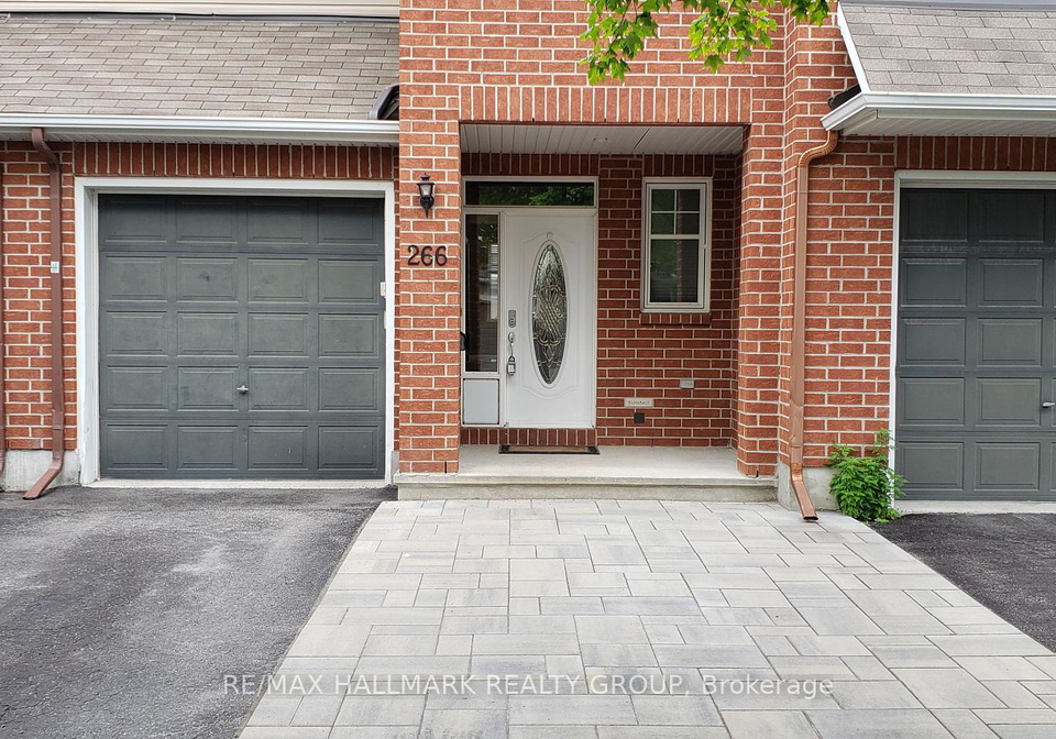 266-horseshoe-crescent-ottawa-ontario-x13248636