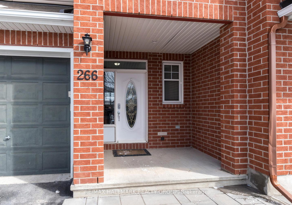 266-horseshoe-crescent-ottawa-ontario-x13248636