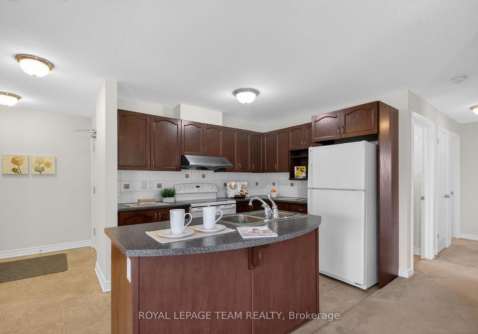 176-paseo-private-ottawa-ontario-x13248672