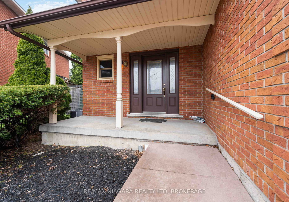 10-donegel-place-hamilton-ontario-x13248716