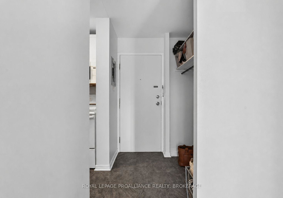 17-eldon-hall-place-kingston-ontario-x13248824