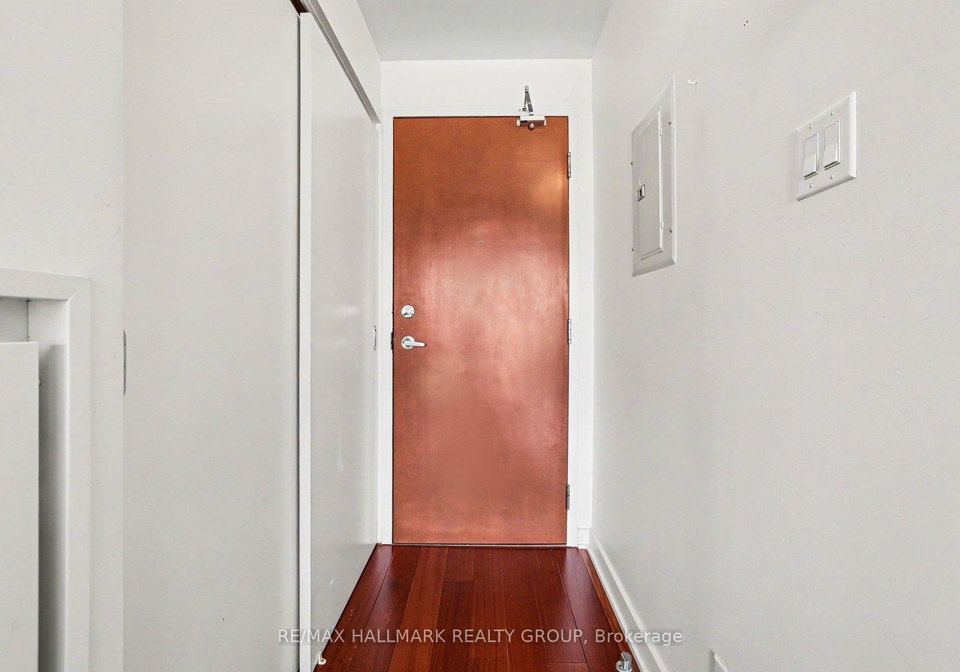 324-laurier-avenue-ottawa-ontario-x13248870