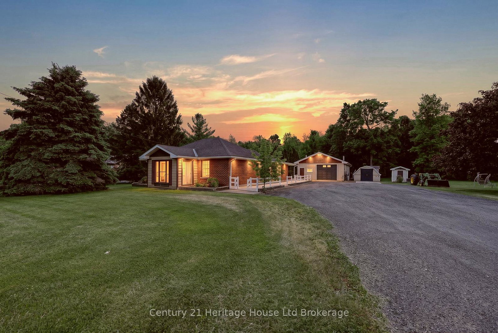 15067-elginfield-road-lucan-biddulph-ontario-x13249066