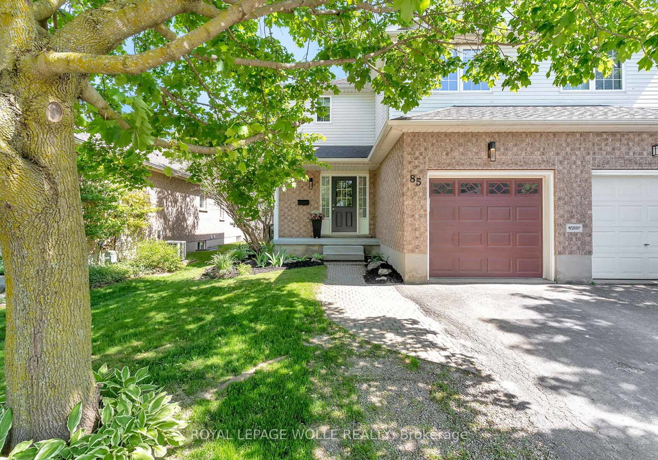 85-york-street-e-centre-wellington-ontario-x13249290