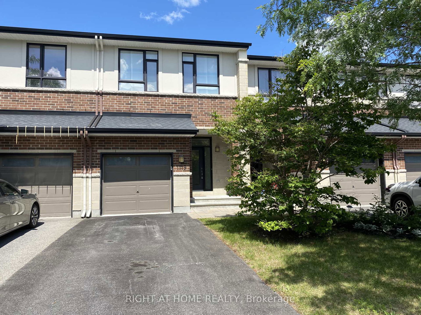 1119-tischart-crescent-kanata-ontario-x13249404