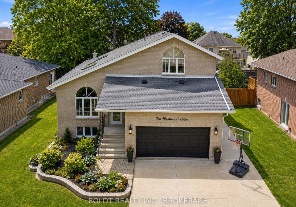 10-westwood-drive-port-colborne-ontario-x13249450