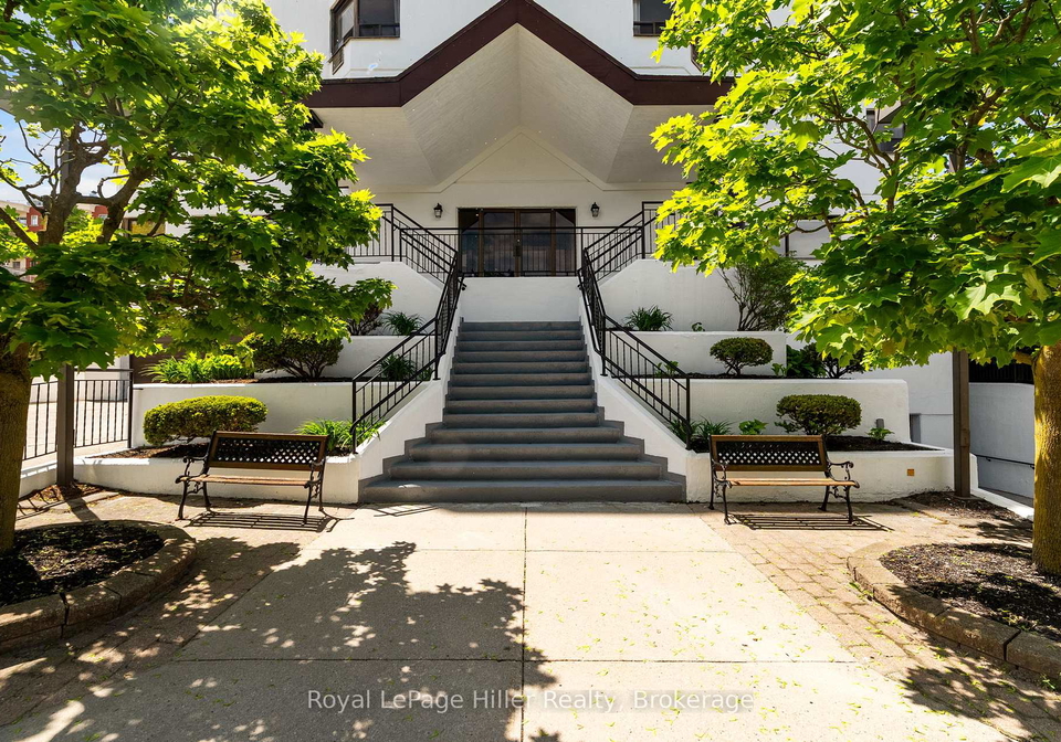 11-cobourg-street-stratford-ontario-x13249460