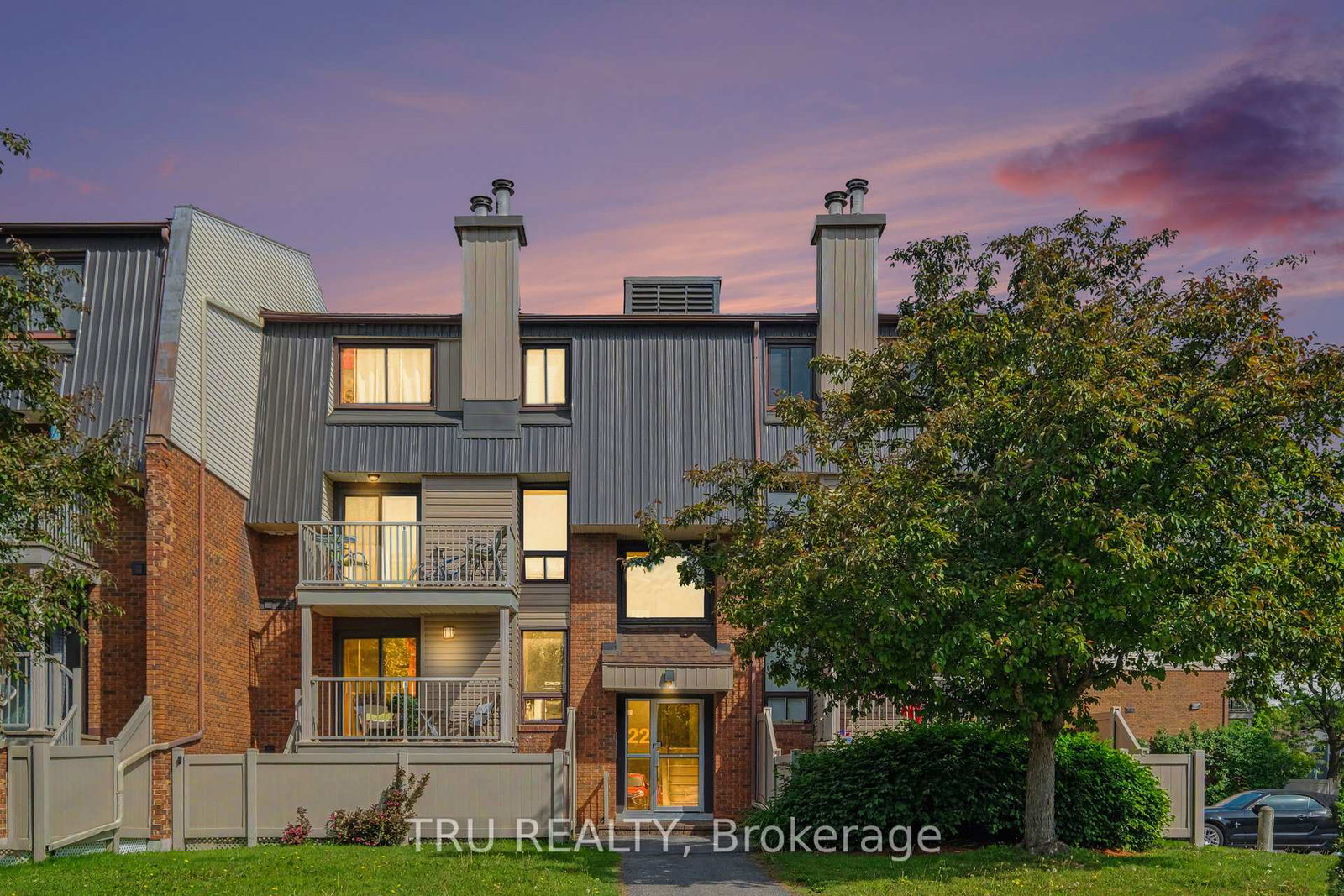 22-sweetbriar-circle-ottawa-ontario-x13249520