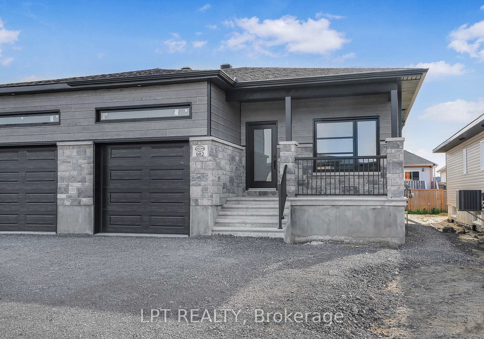 978-katia-street-the-nation-ontario-x13249686