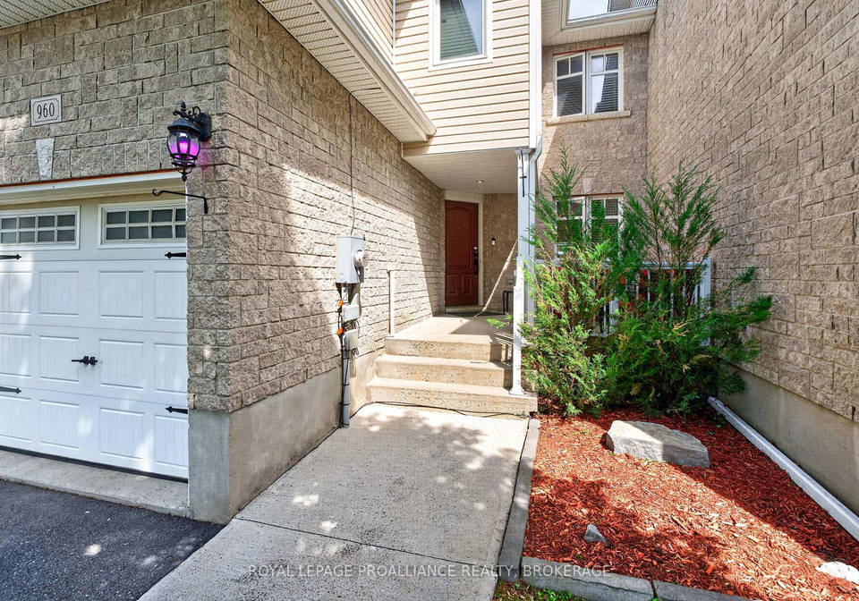 960-swanfield-street-kingston-ontario-x13249908