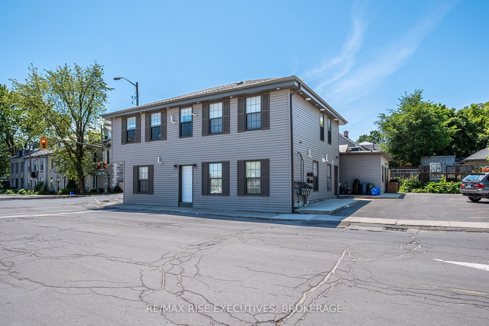 120-yonge-street-kingston-ontario-x13250158
