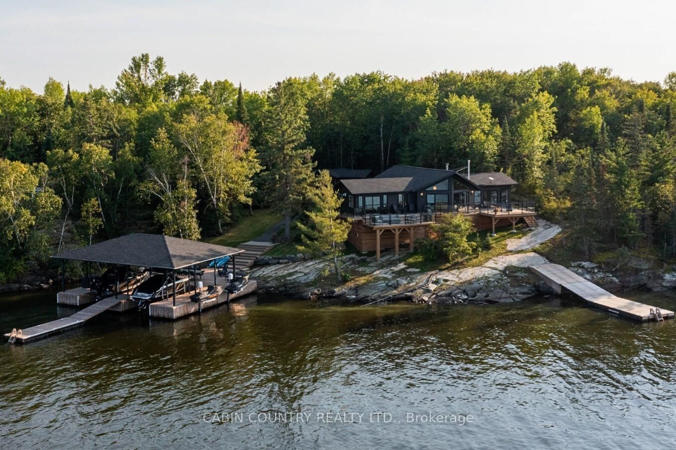 15-queer-kenora-remote-area-ontario-x13250342
