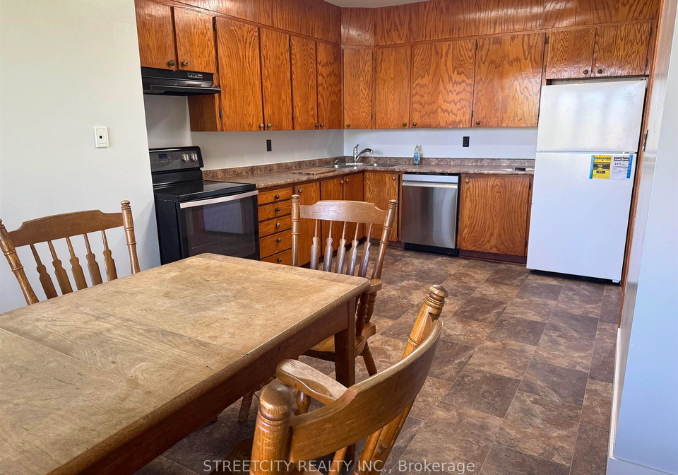 326-ogden-street-thunder-bay-ontario-x13250490