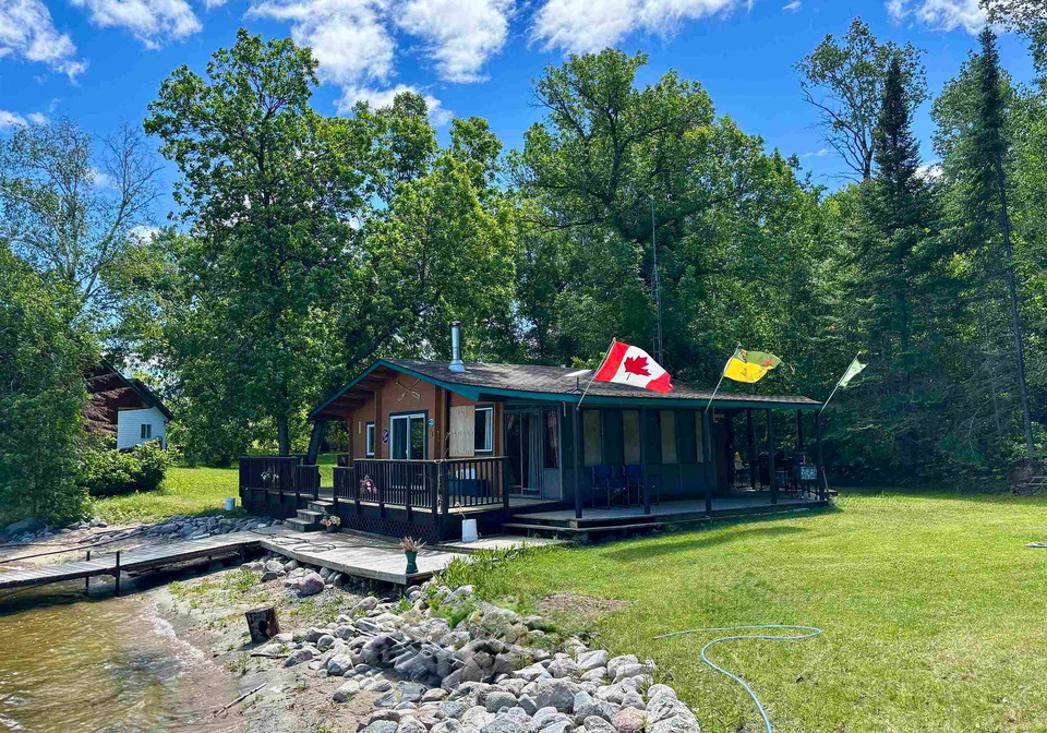 01-allie-island-e-kenora-remote-area-ontario-x13250734