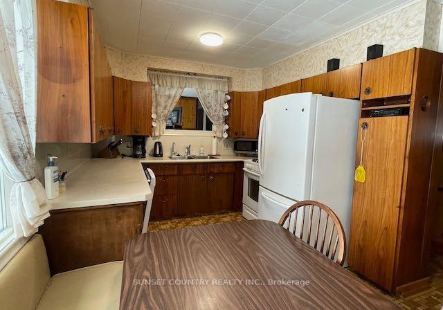 2044-hwy-105-kenora-remote-area-ontario-x13250814