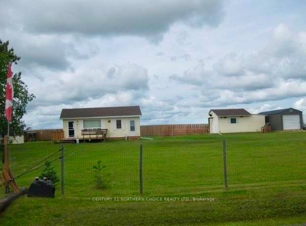 173-highway-600-rainy-river-remote-area-ontario-x13250908
