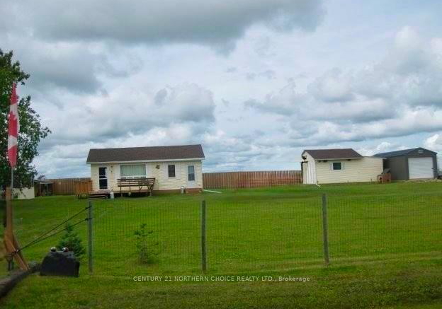 173-highway-600-rainy-river-remote-area-ontario-x13250908