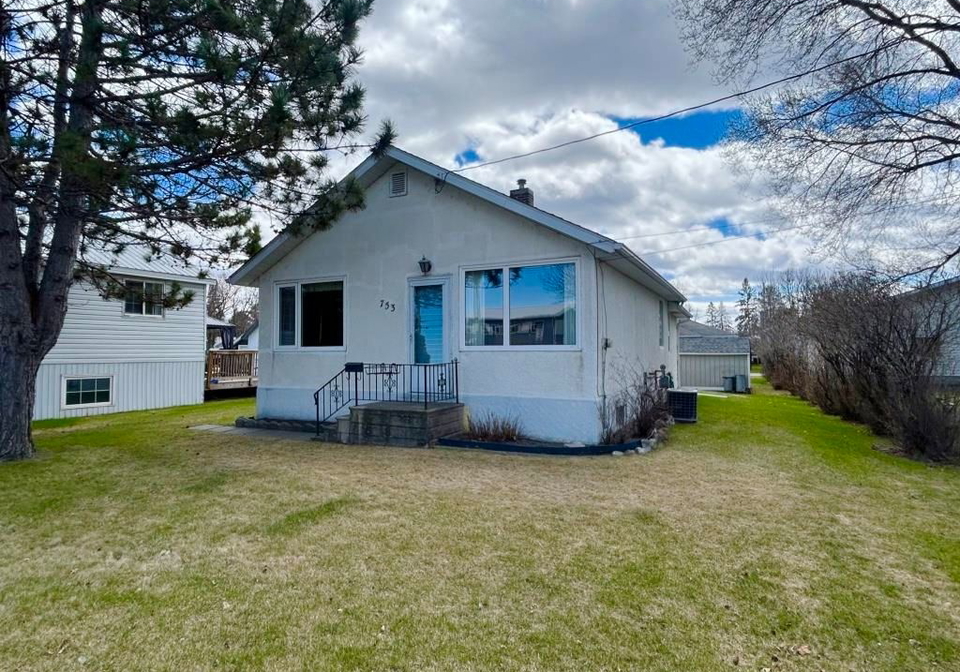 753-kings-hwy-fort-frances-ontario-x13251166
