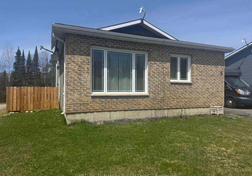 8-matachewan-road-manitouwadge-ontario-x13251182
