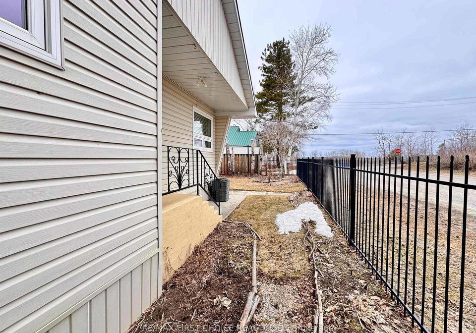 28-william-street-red-lake-ontario-x13251214