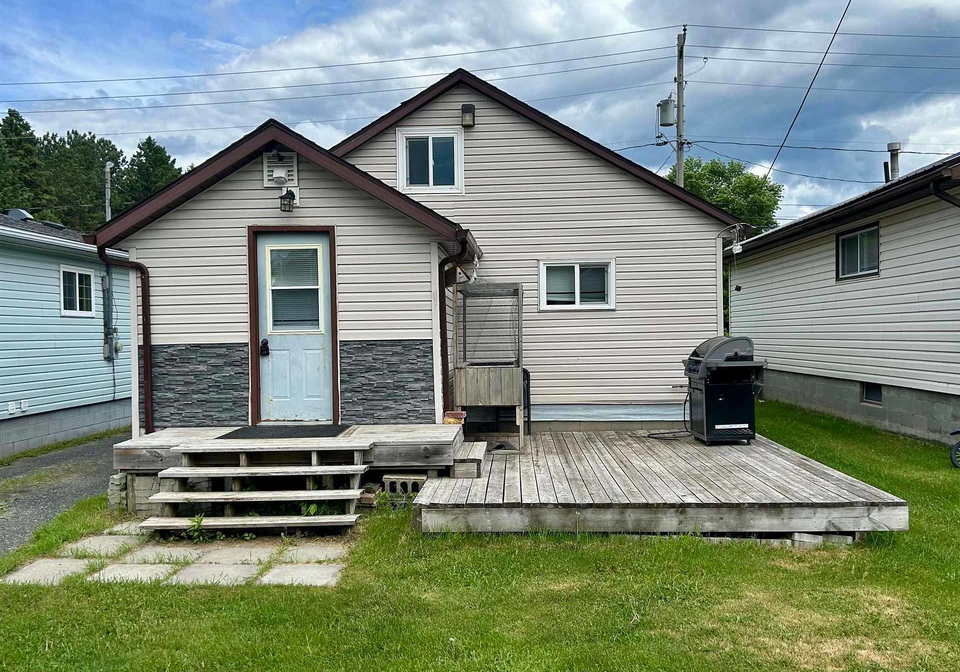 1011-portage-avenue-n-fort-frances-ontario-x13251246