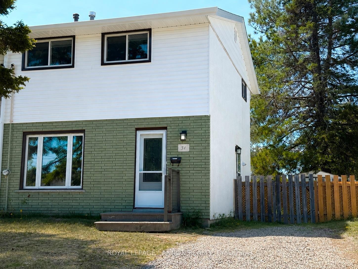31-matthews-street-thunder-bay-ontario-x13251298