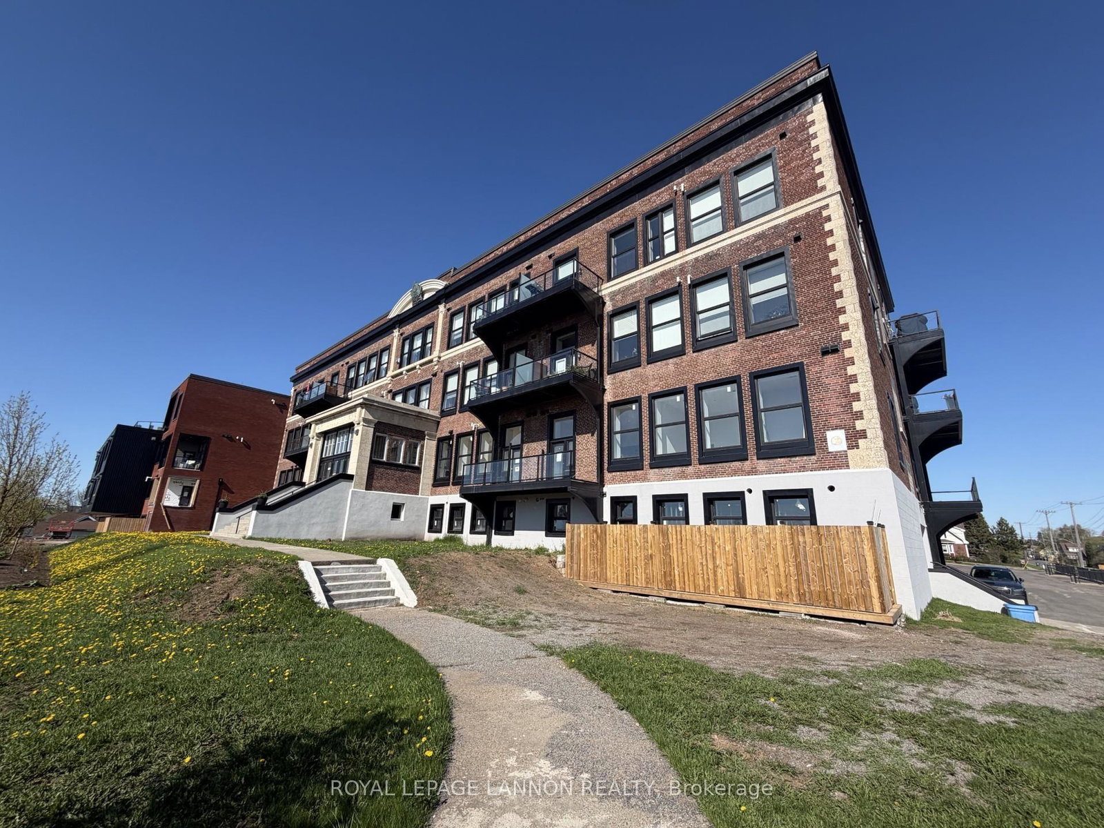 96-high-street-thunder-bay-ontario-x13251460
