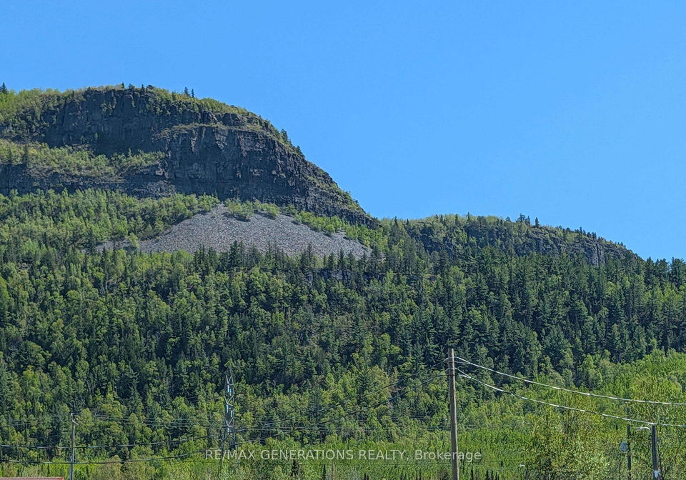 1055-chippewa-road-thunder-bay-ontario-x13251470