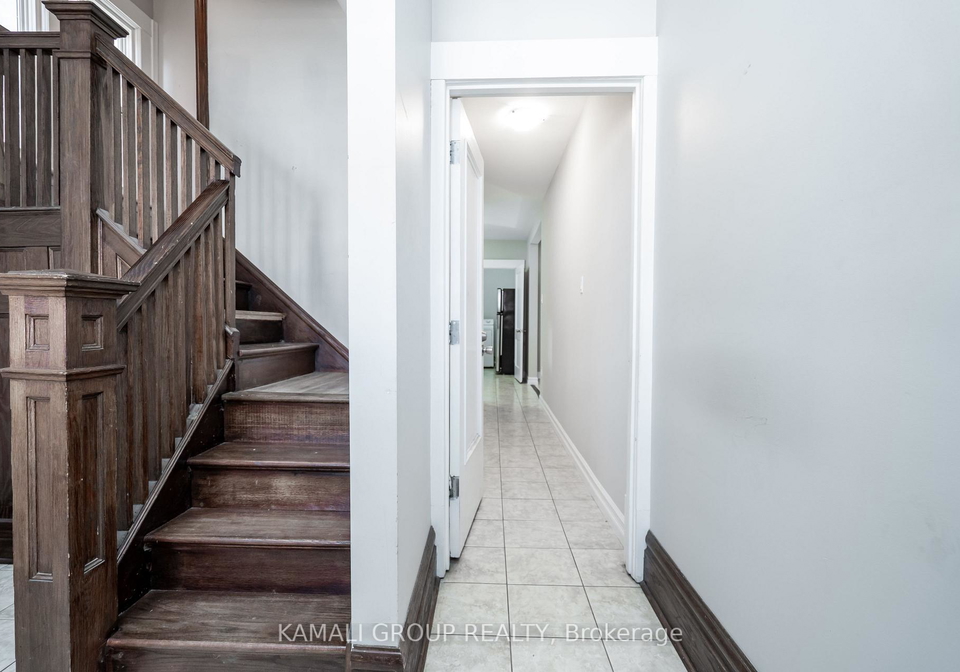 25-spadina-avenue-hamilton-ontario-x13251502