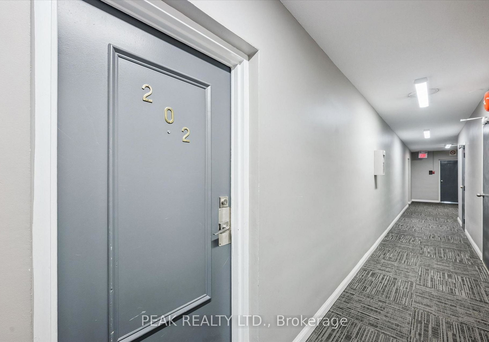 893-concession-street-hamilton-ontario-x13251982