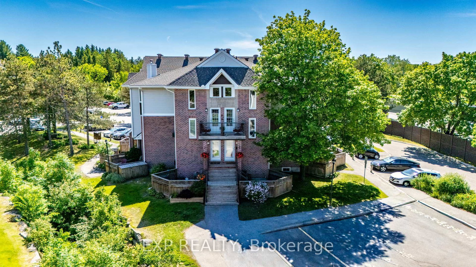 2-stonebank-crescent-ottawa-ontario-x13253600