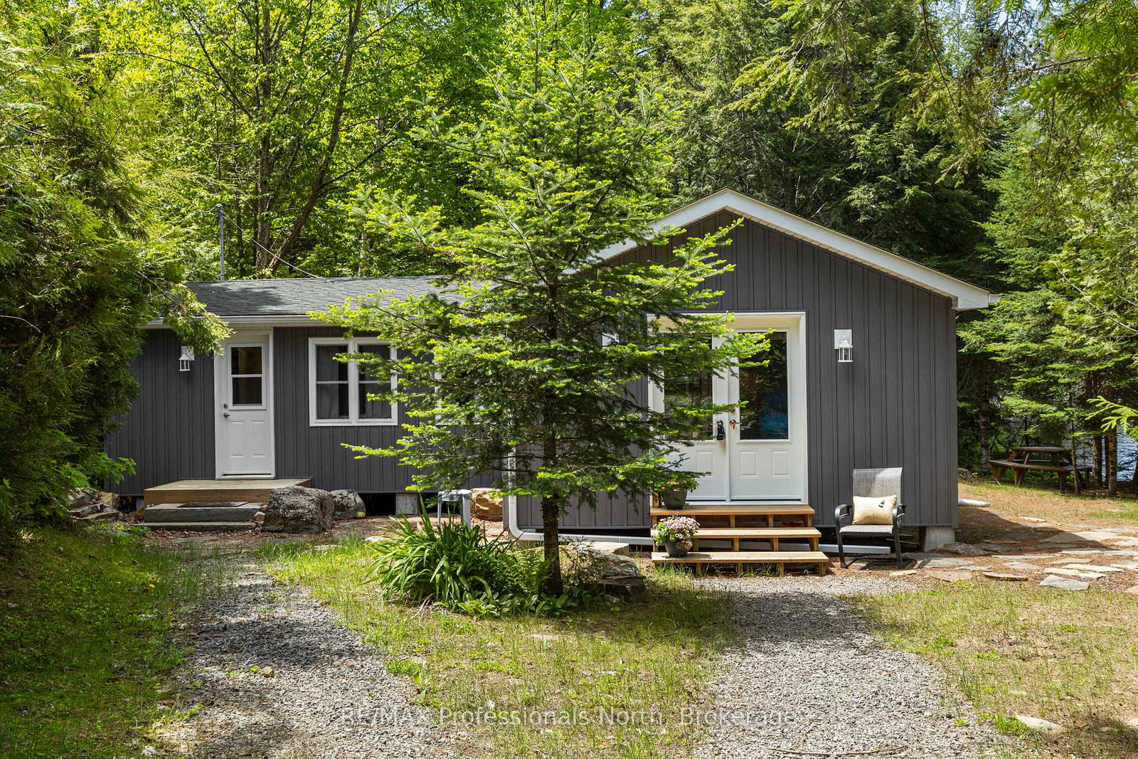 1106-1-e-oxbow-lake-road-lake-of-bays-ontario-x13255254