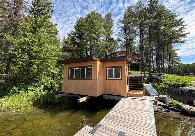 1-viking-island-kenora-remote-area-ontario-x13255842