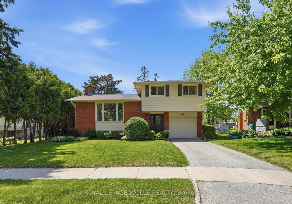 4-bradley-place-kitchener-ontario-x13256578