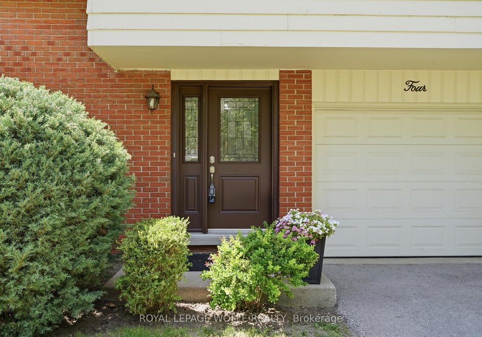 4-bradley-place-kitchener-ontario-x13256578