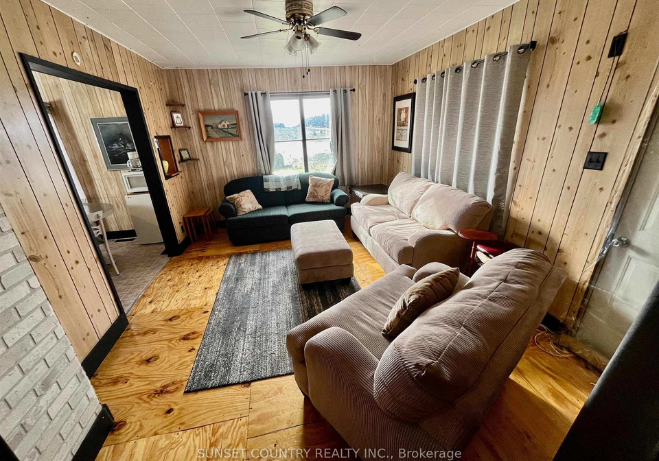 2541-hwy-105-kenora-remote-area-ontario-x13258218