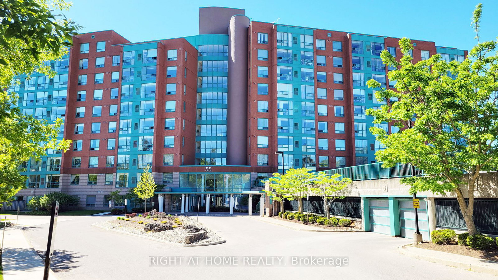 55-blue-springs-drive-waterloo-ontario-x13259750