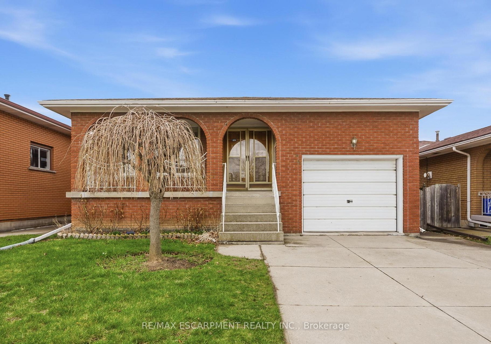 26-adorn-court-hamilton-ontario-x13260740