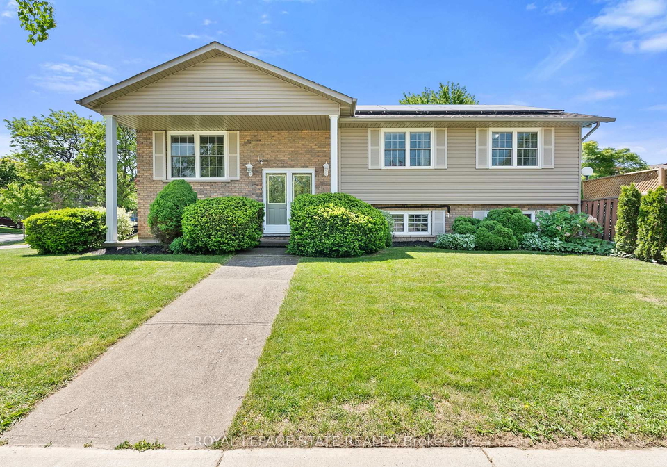 83-amberwood-street-hamilton-ontario-x13272558
