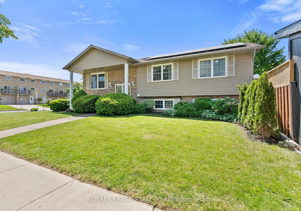 83-amberwood-street-hamilton-ontario-x13272558