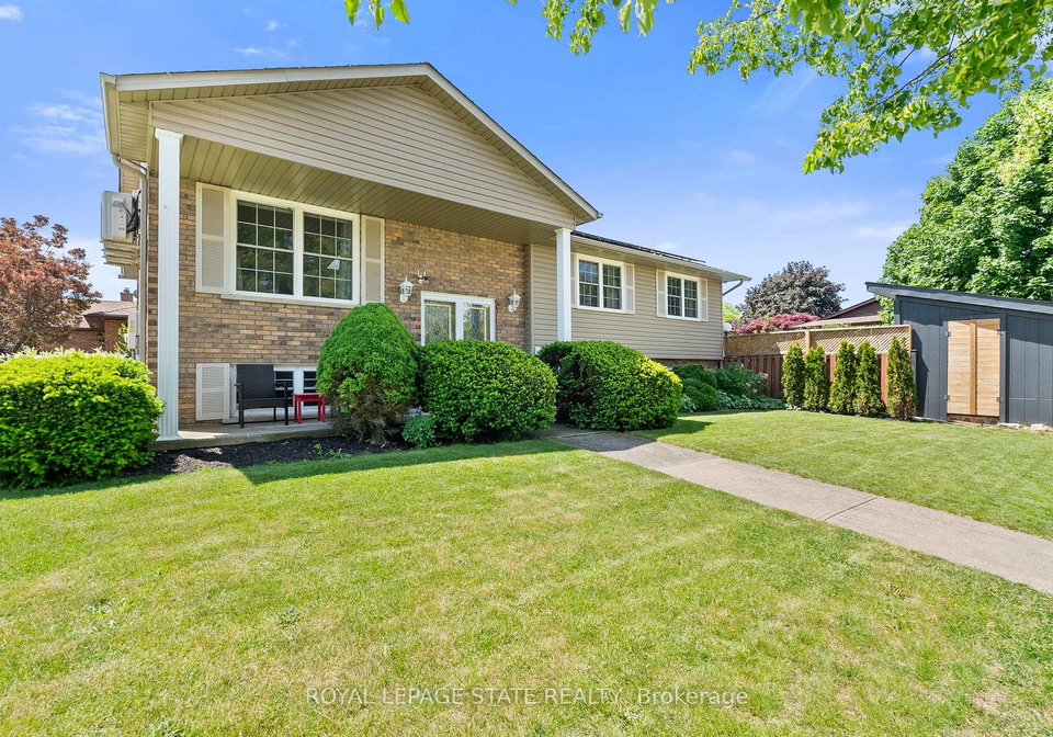83-amberwood-street-hamilton-ontario-x13272558