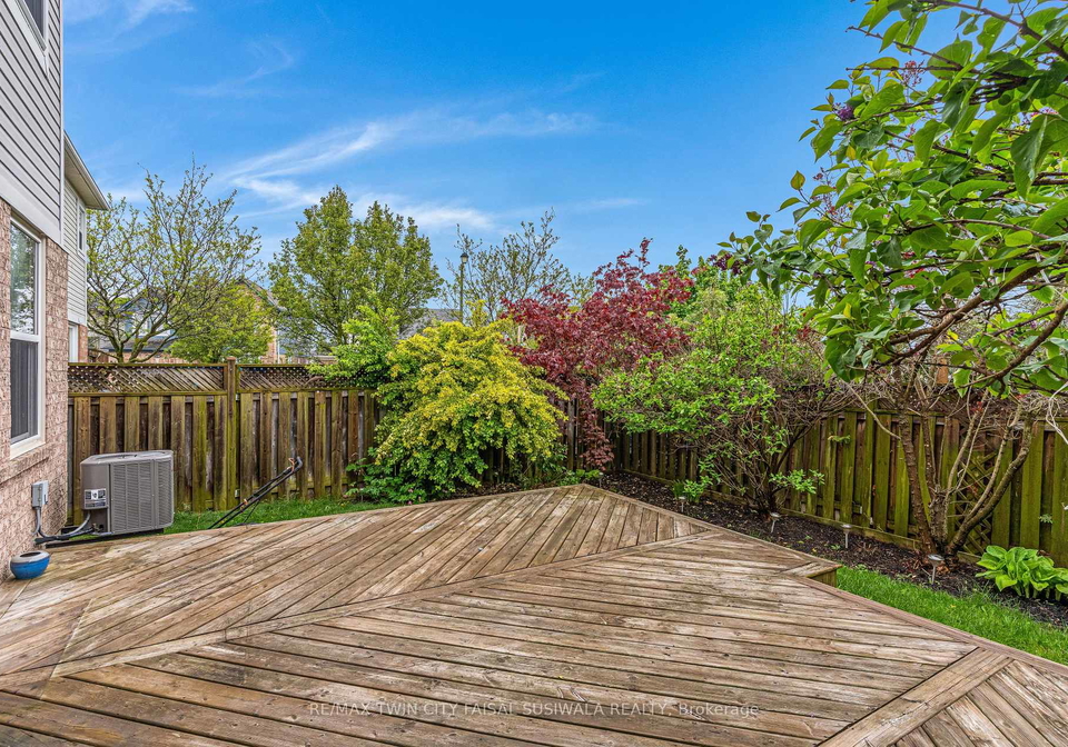 92-baggs-crescent-cambridge-ontario-x13276866