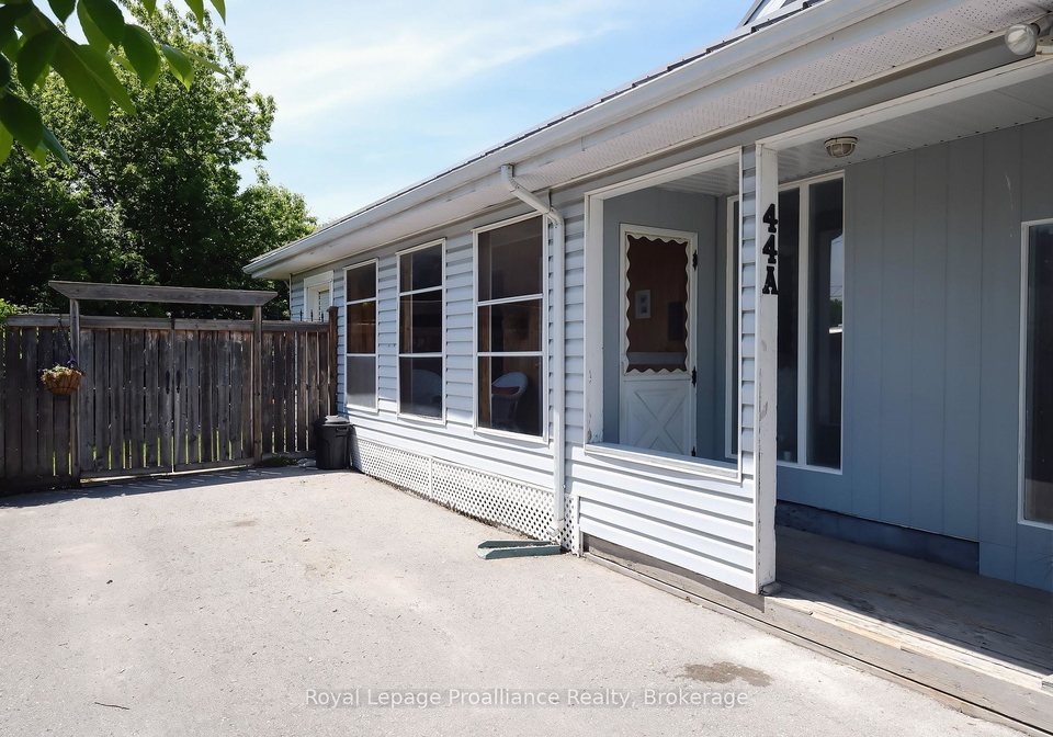 44-ponton-street-belleville-ontario-x13282144